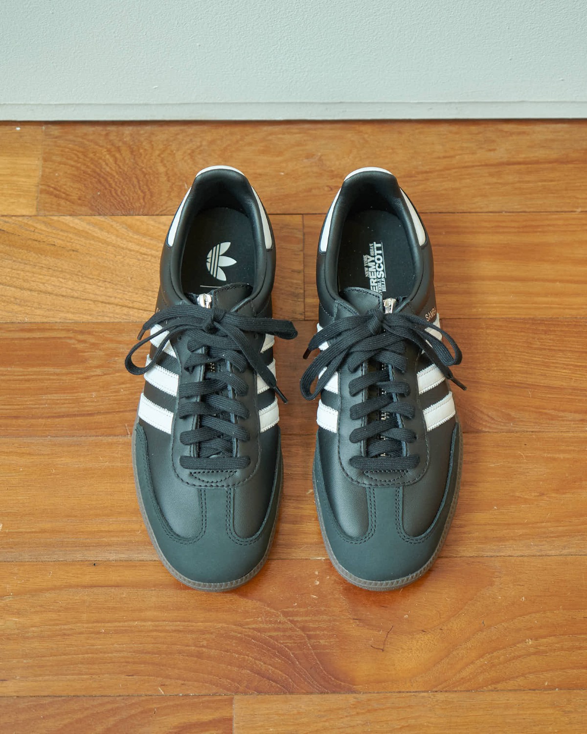 Adidas(アディダス)