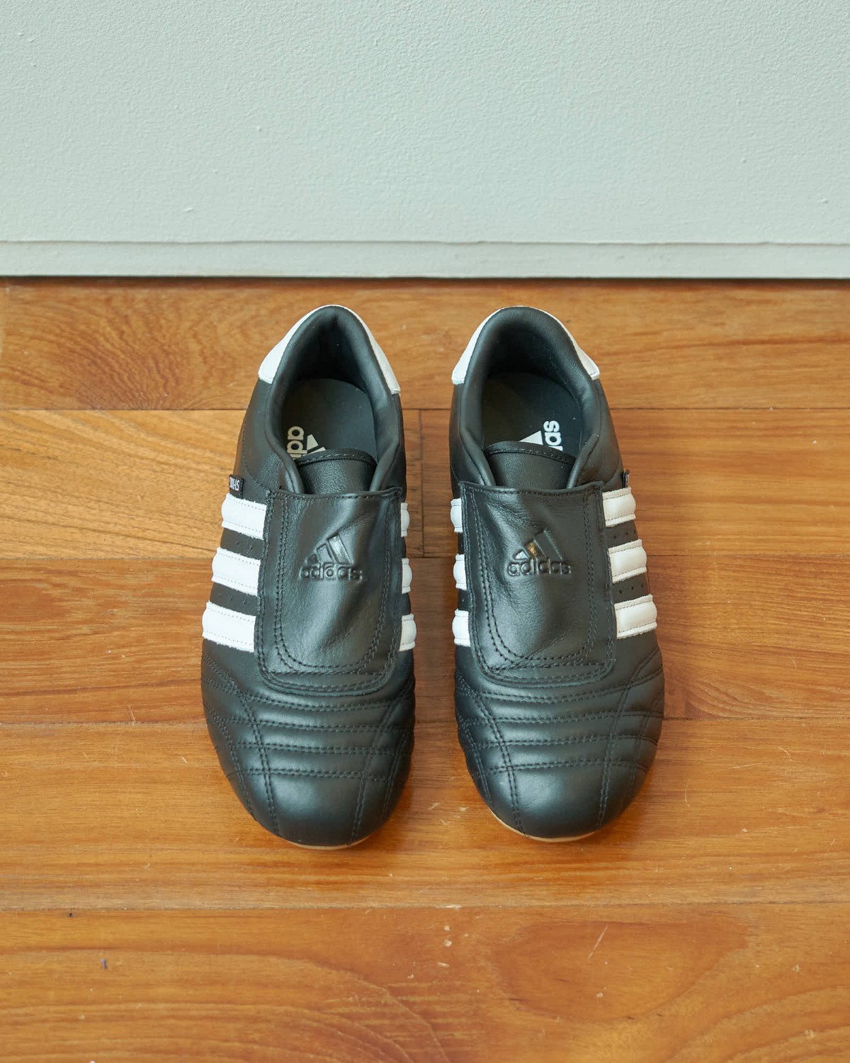 Adidas(アディダス)