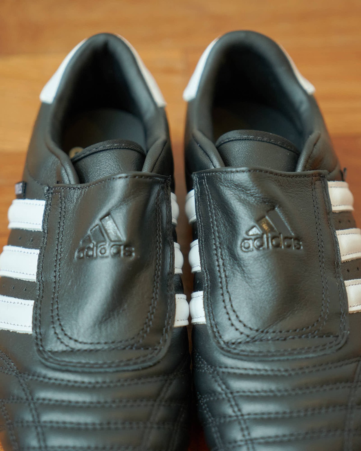 Adidas(アディダス)