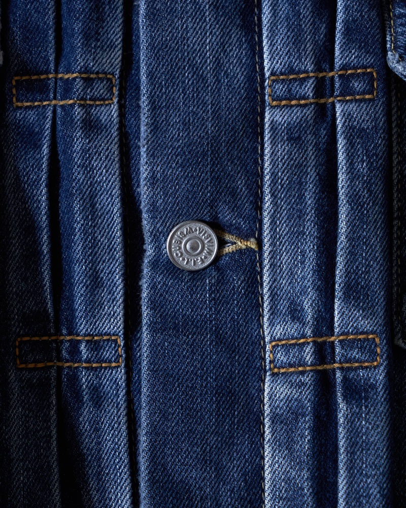 visvim デニム ステッチ ボタン ディテール