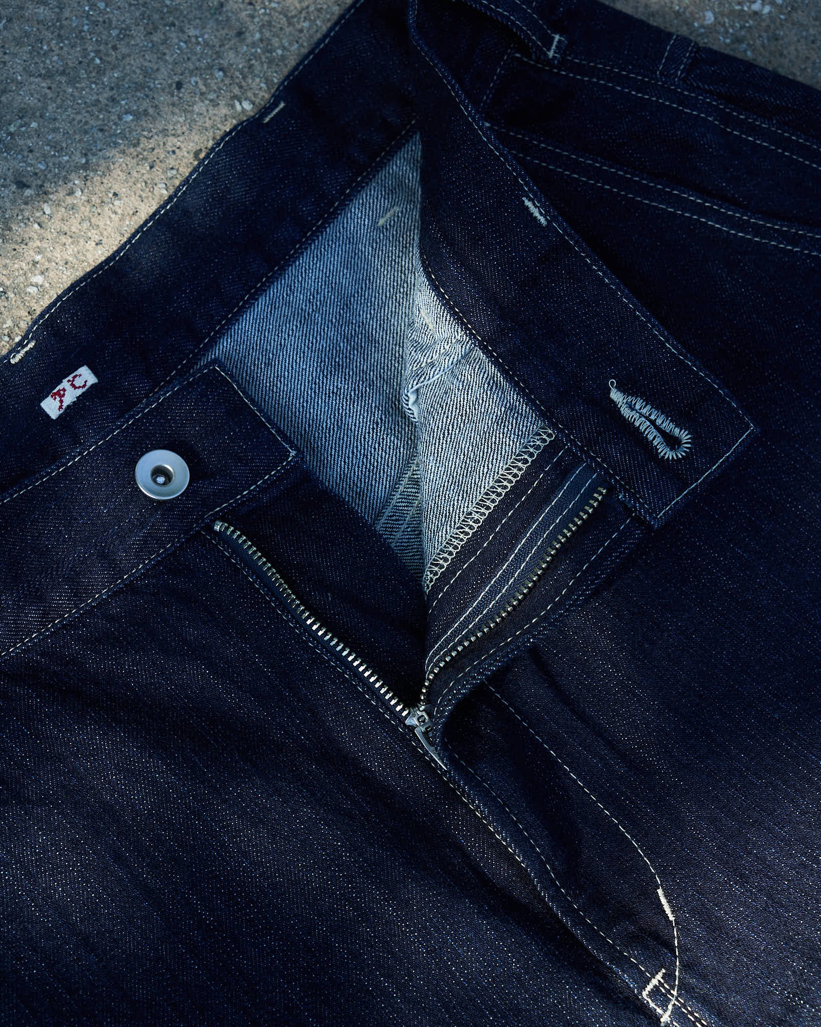 LOOK 06