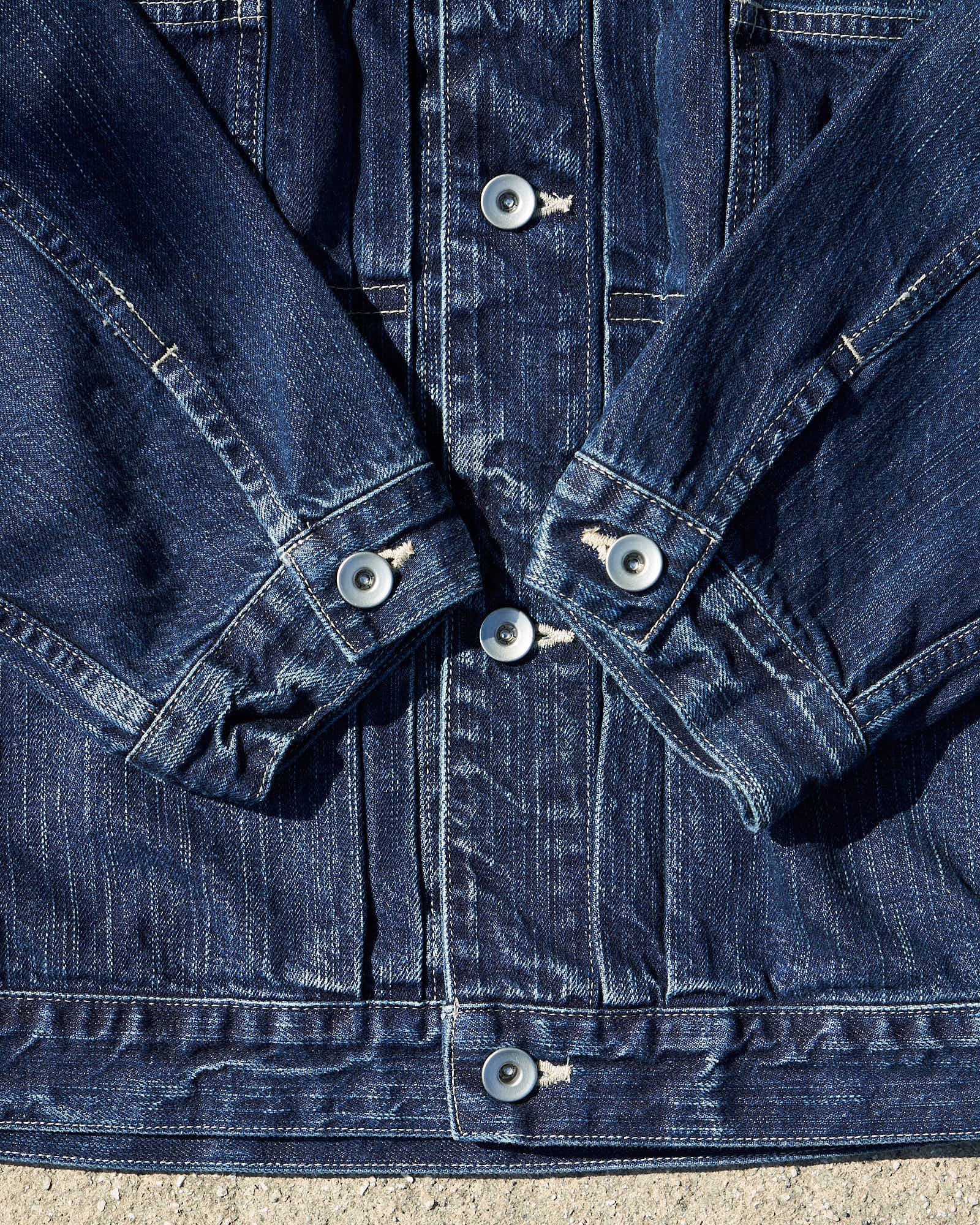 LOOK 04