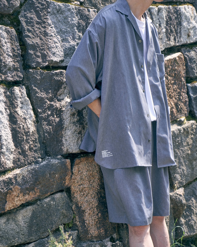 LOOK 01