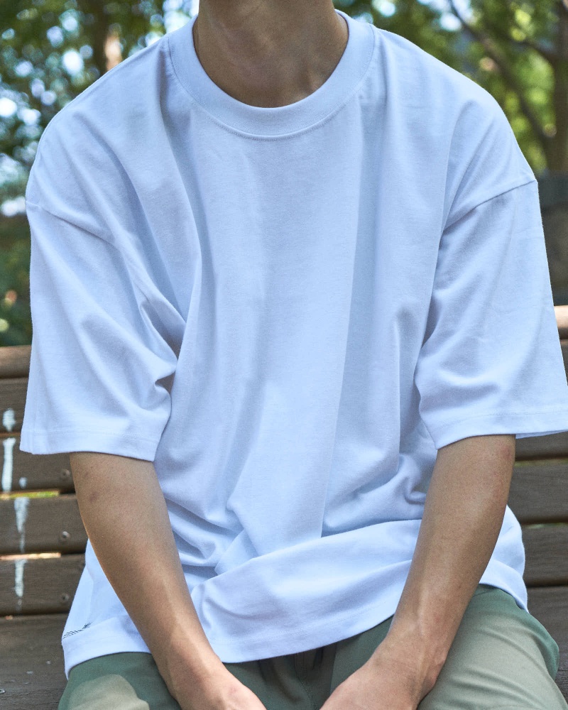 LOOK 04