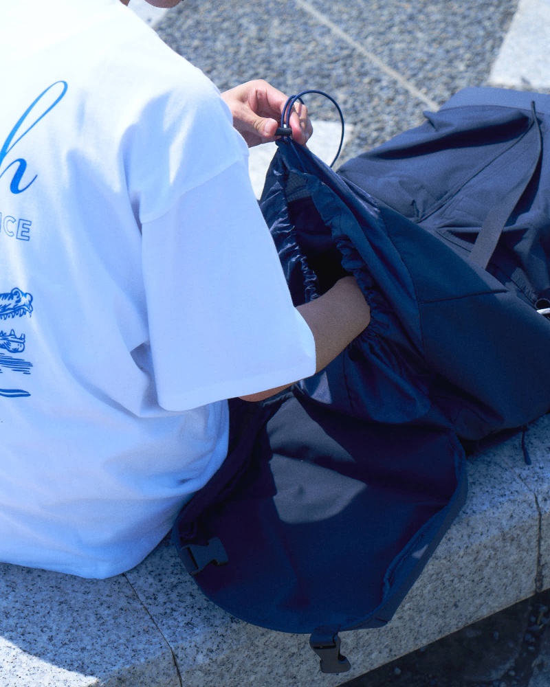 LOOK 04