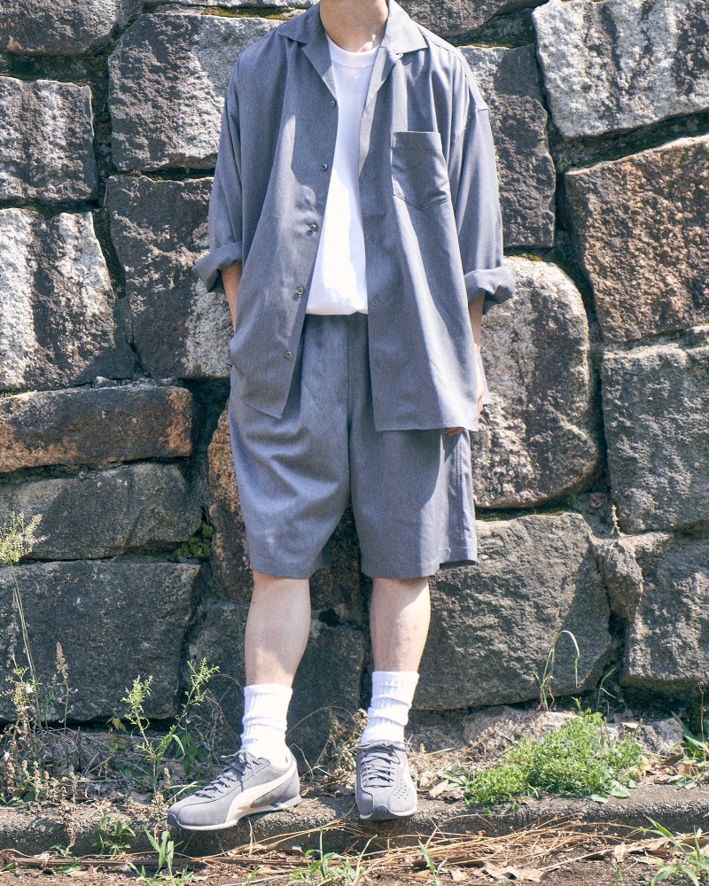LOOK 02