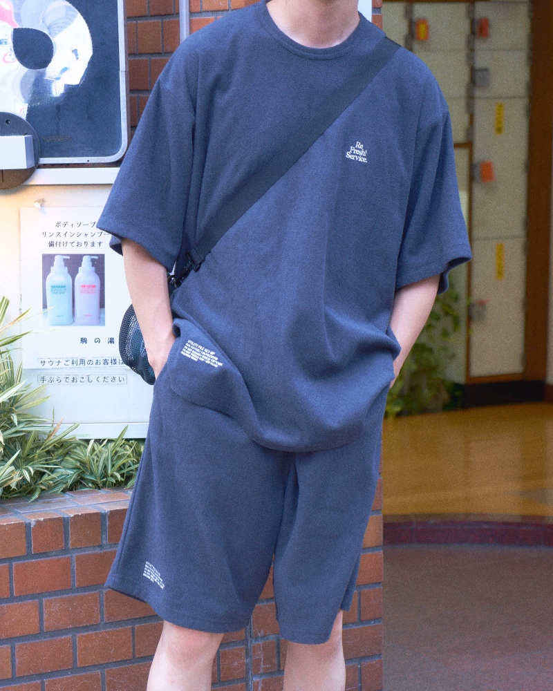 LOOK 02