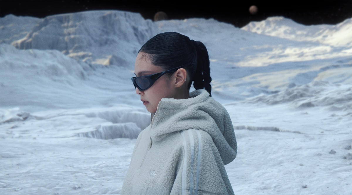 adidas Originals by JENNIE アディダス オリジナルス ジェニー FW26 ルック05 着用イメージ
