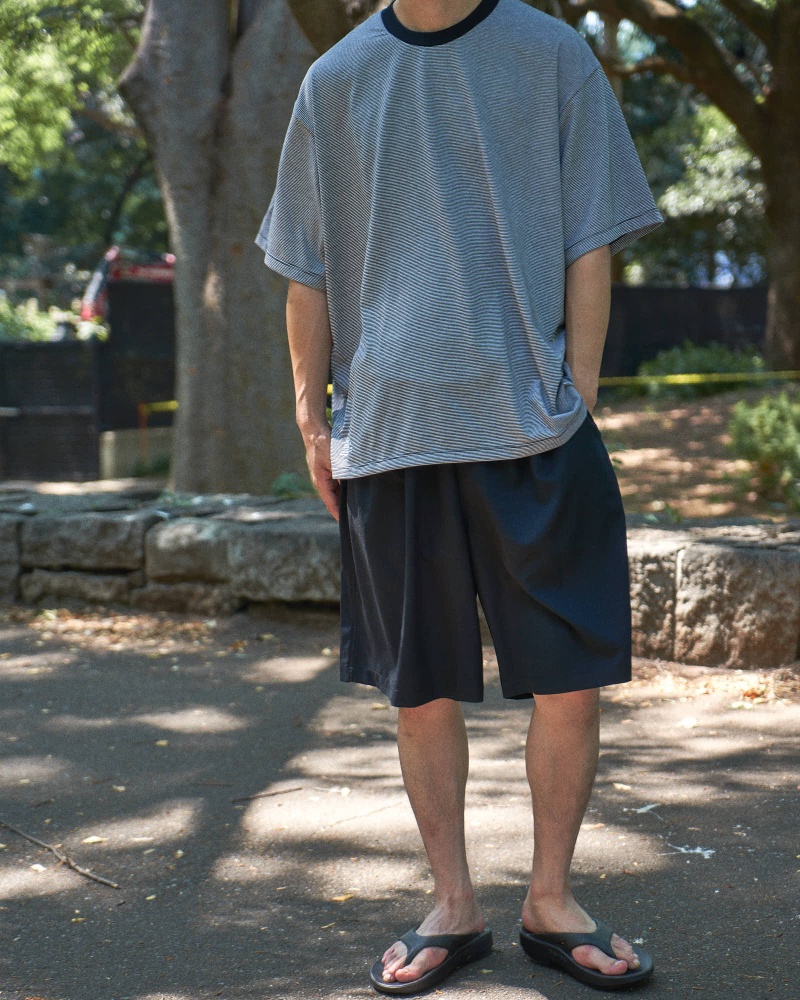 LOOK 02