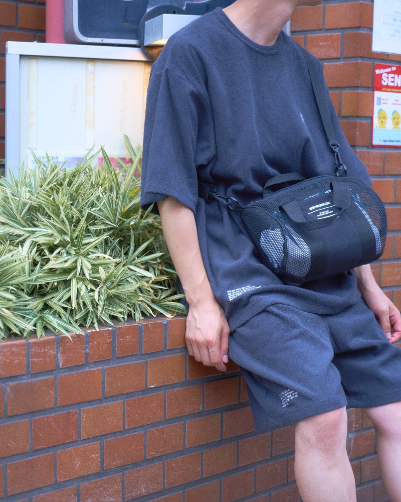 LOOK 08