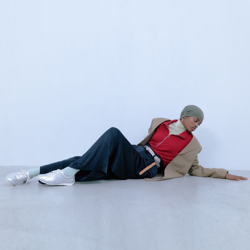 CONVERSE ADDICT ALL STAR TRAININGSHOES シルバー 着用イメージ